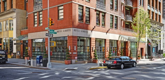 Visit the Jungle in NYC with Hotel Giraffe // For Travelers & Staycations