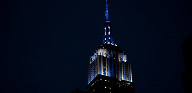 Look Up! Empire State Building Honors MLB Teams for Opening Day!